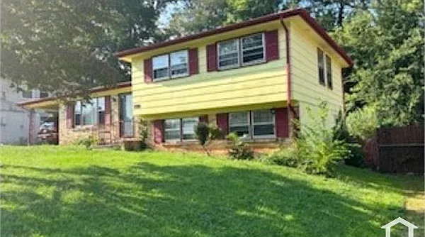 4 bed, 1800 sqft, $1,900 — Photo 2