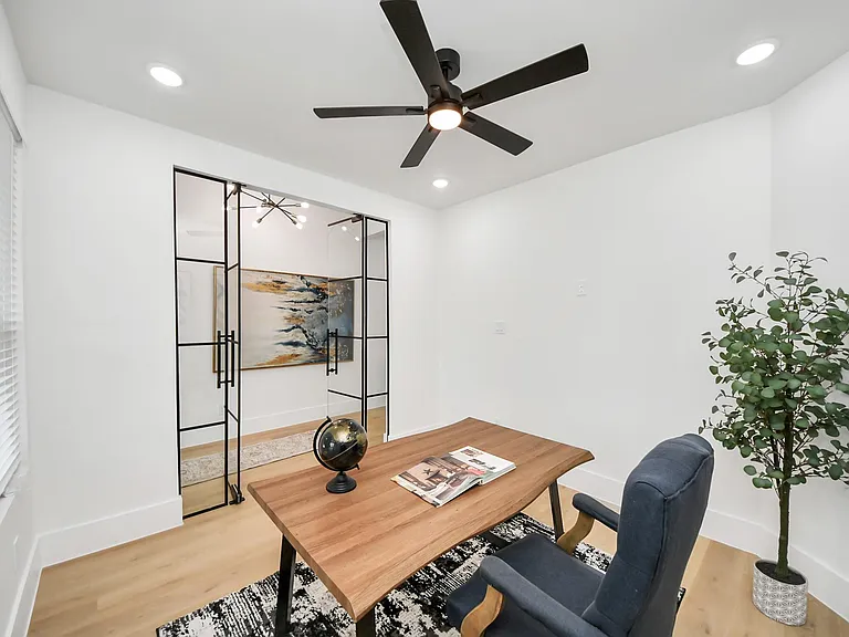 23851 Creekwood Dr — Photo 30