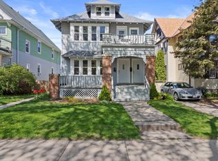 3335 N Cramer St #3337, Milwaukee, WI 53211