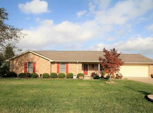 207 Larkspur Ln, Paducah, KY 42003