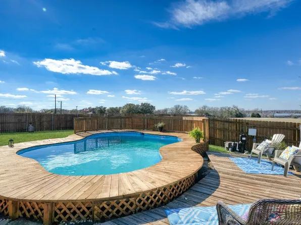 344 Egret Cir, East Tawakoni, TX 75472