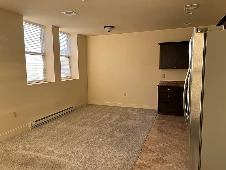 1740 Chestnut St — Photo 34