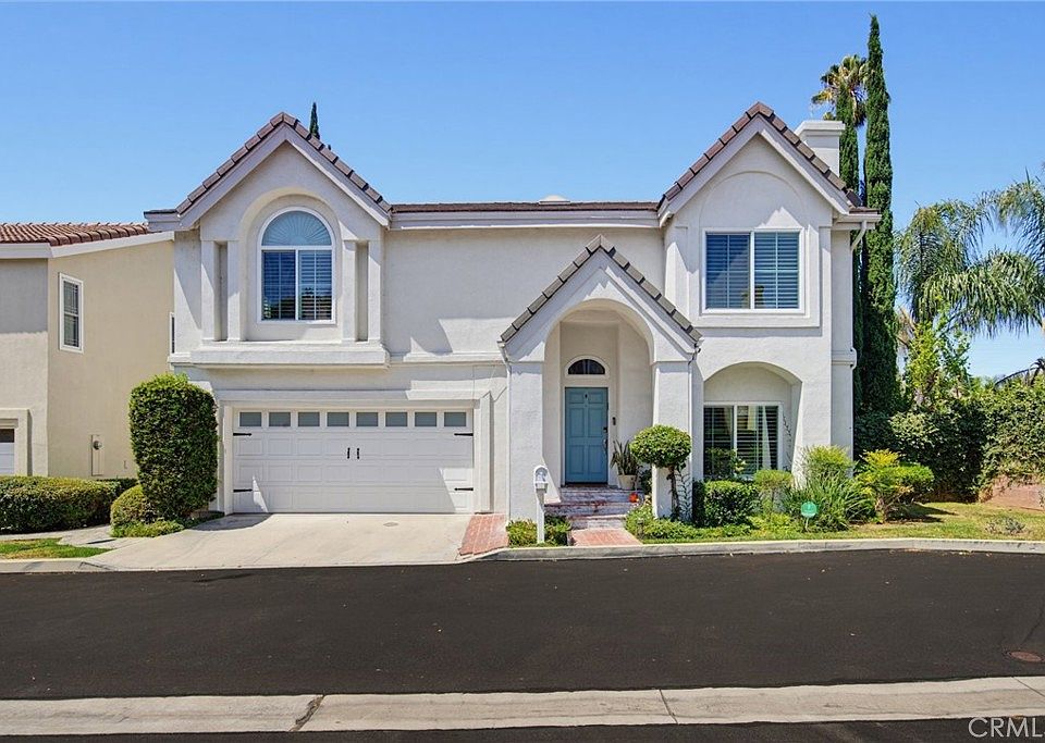 1st image of 14828 1/2 Chatsworth Dr