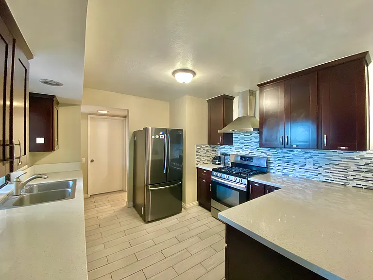 7724 Camino Noguera — Photo 9