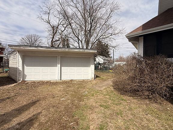 4th image of 1007 Low St