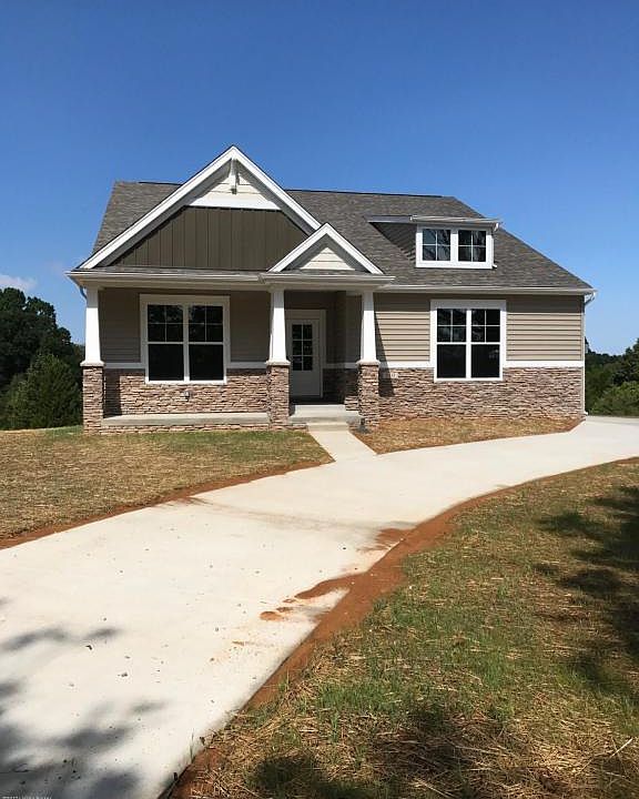 1st image of 910 Markwell Ln