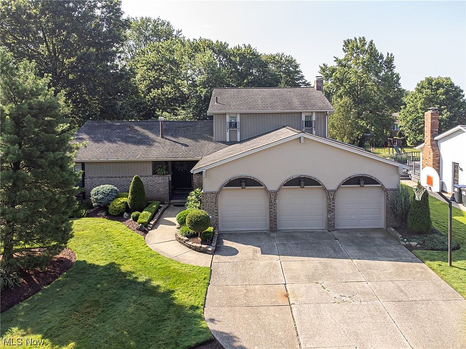 1st image of 3466 Clover Dr