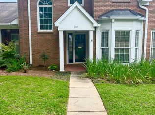 1613 W Burdeshaw St, Dothan, AL 36303