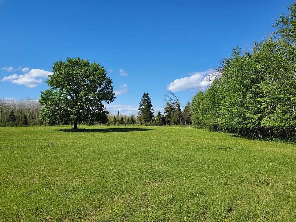 1st image of Wildflower Ln NE