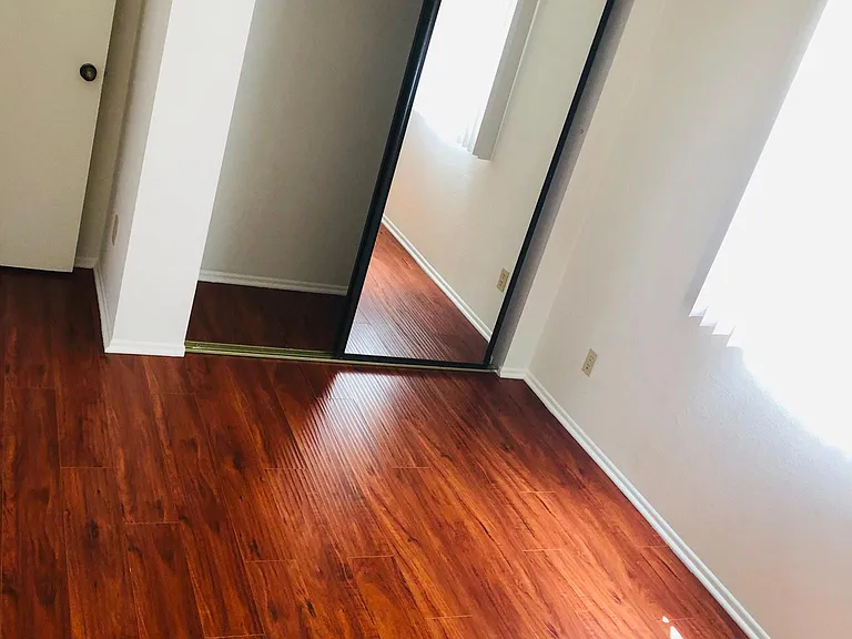 4942 Maplewood Ave #105 — Photo 7