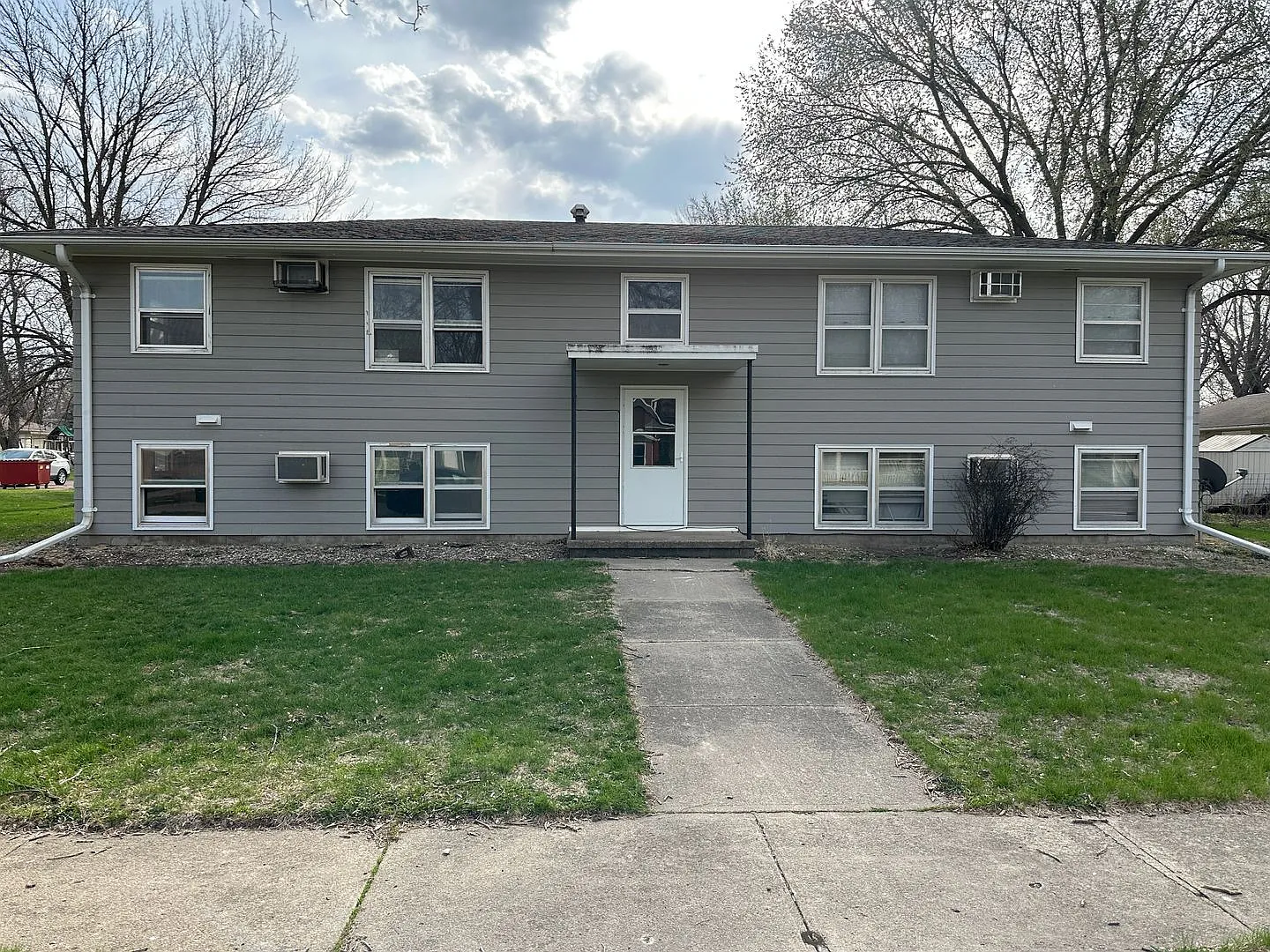 Orange City 4-Unit (Delaware, 321) — Photo 1