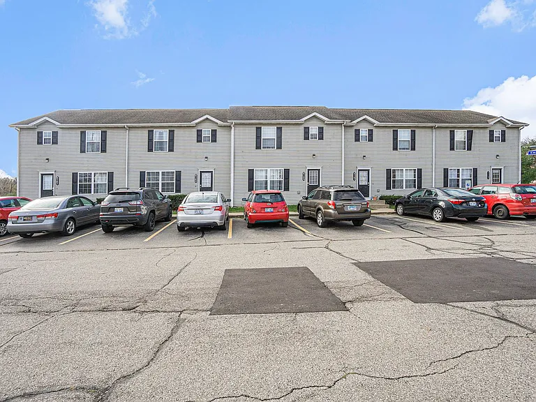 West Campus Village (West Campus Village Townhomes LLC) — Photo 2