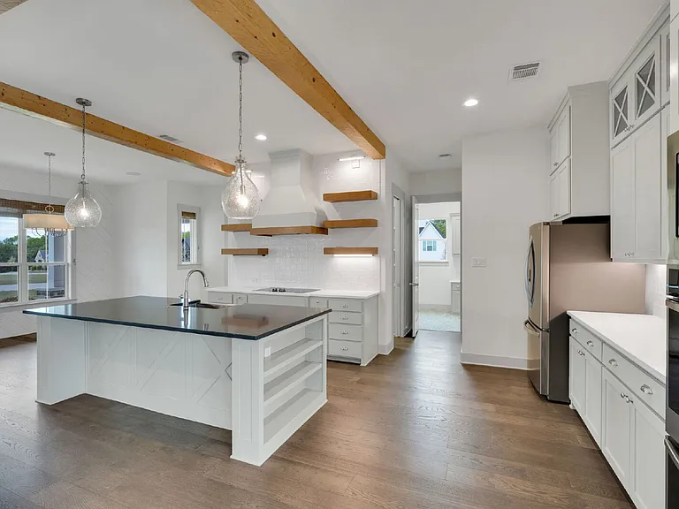 140 Farish Ln — Photo 14