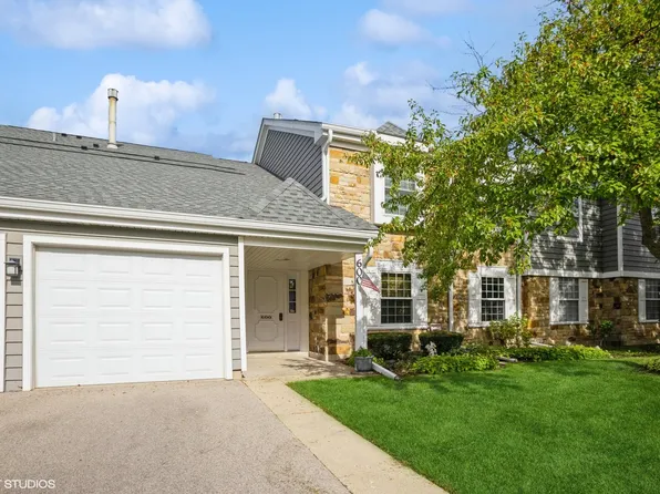 600 Stone Circle Ct Unit W2, Schaumburg, IL 60194