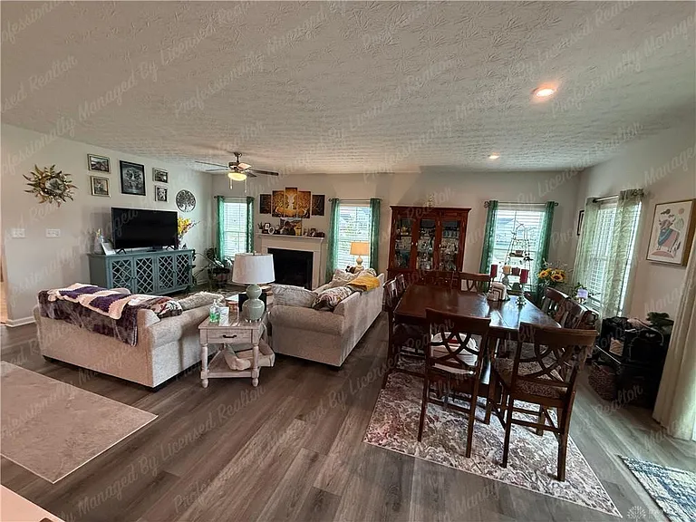 2418 David Grey Cir — Photo 24