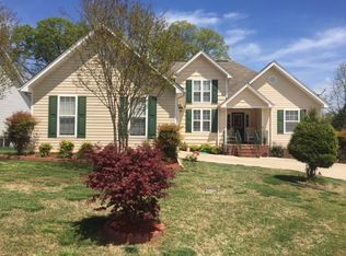 8516 Dallas Oaks Ln, Hixson, TN 37343