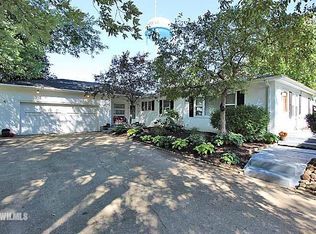 130 N Harrison St, Cedarville, IL 61013