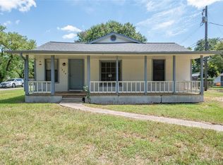 1224 N Valderas St, Angleton, TX 77515