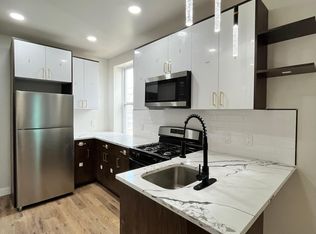 132 Hancock Ave #1R, Jersey City, NJ