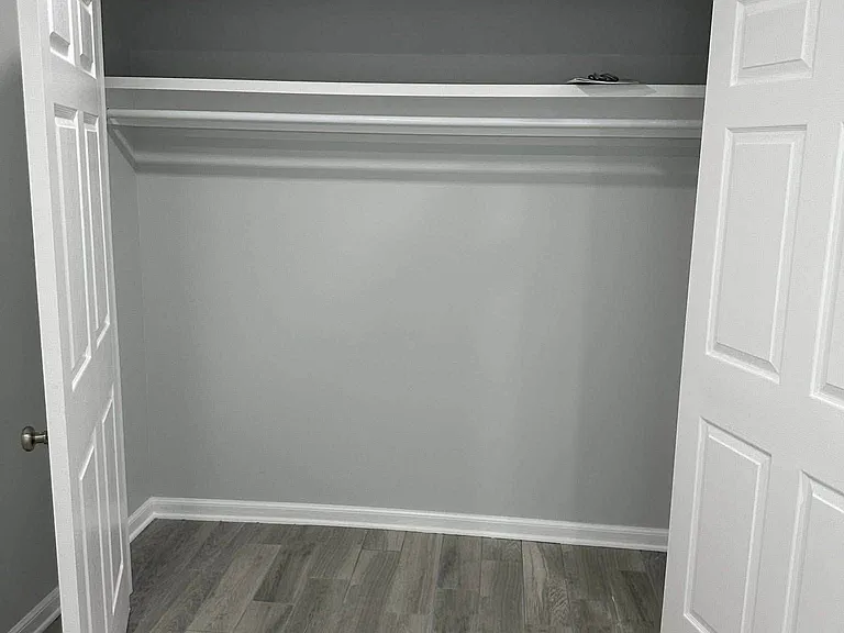 Garnet St — Photo 7