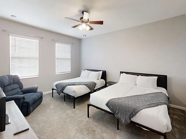 8511 Golf Way — Photo 11