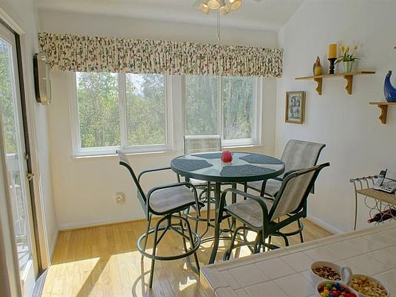 5th image of 24686 Brighton Dr Unit B