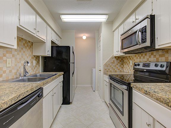 4th image of 14515 Wunderlich Dr Unit 1602