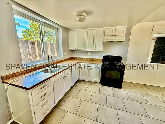 4th image of 8237 Buckingham Pl