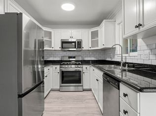 190 Avenida Descanso UNIT I, Oceanside, CA 92057
