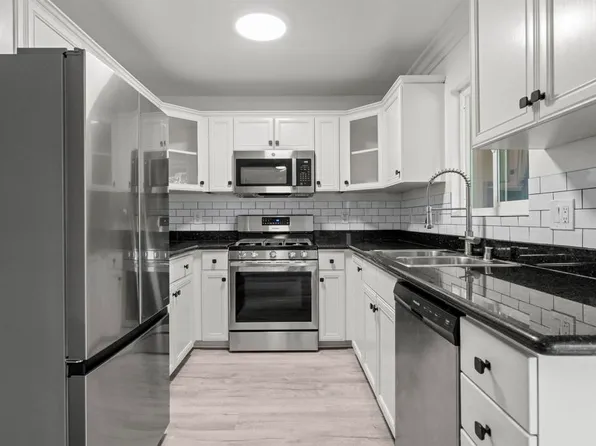 190 Avenida Descanso Unit I, Oceanside, CA 92057