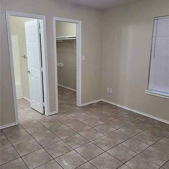 813 W Bronze Dr #4 — Photo 8