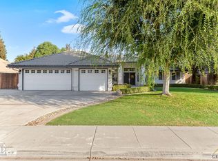 15602 Clarisse St, Bakersfield, CA 93314