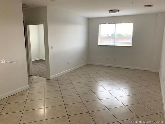 5th image of 2280 SW 32nd Ave Suite 210