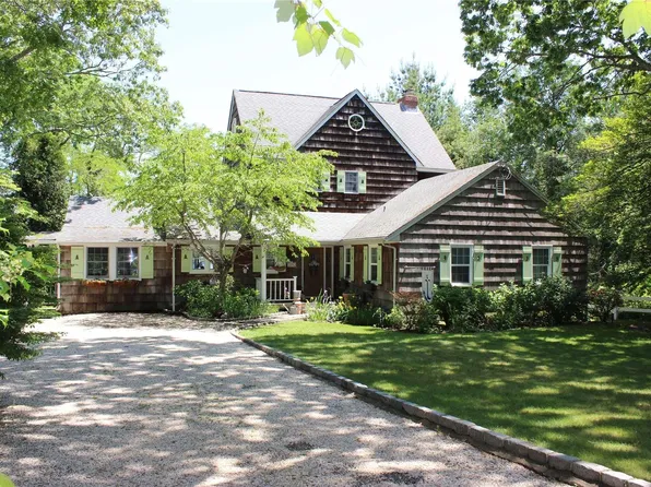 275 Great River Road, Great River, NY 11739