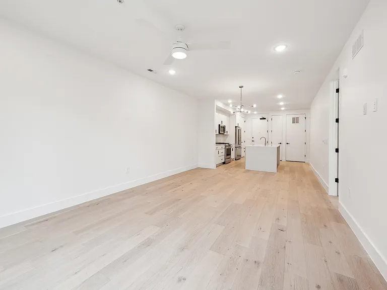 29 Enterprise St #106 — Photo 8