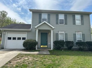 731 Foxridge Rd, Greensboro, NC 27406