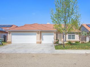 3745 Isla Vista Ct, Madera, CA 93637