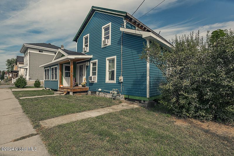 3rd image of 21 Montgomery Street