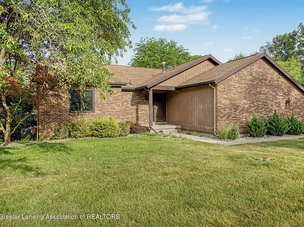 4485 Comanche Dr, Okemos, MI 48864