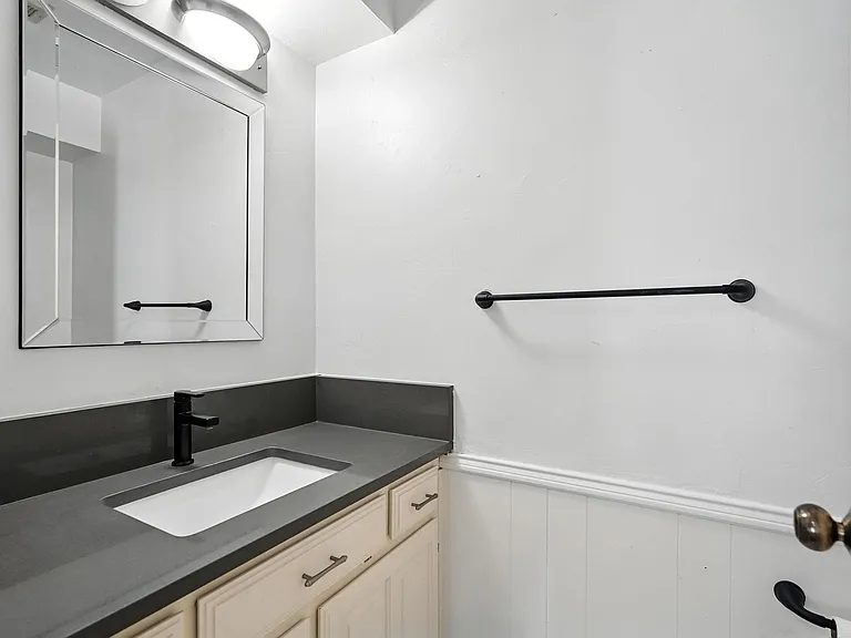 7938 Fair Oaks Ave — Photo 16