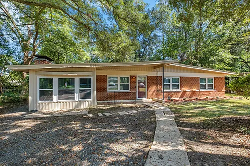 1109 Buckingham Dr Photo 1