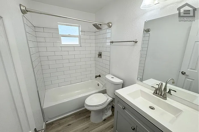 4933 E Willetta St #1 — Photo 15