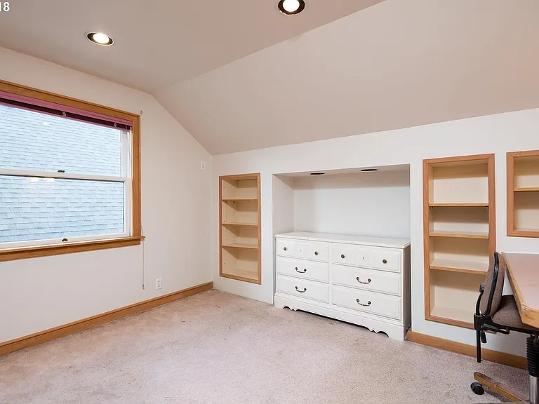 5134 NE Multnomah St — Photo 11