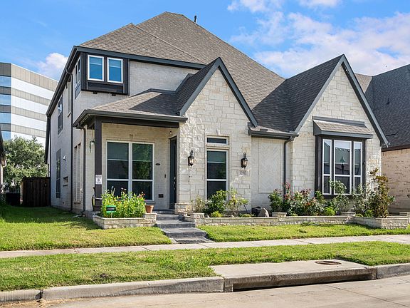 3rd image of 12591 Royal Oaks Ln