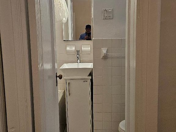 3rd image of 317 W 83rd St APT 1E