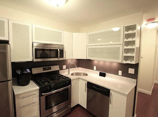 191 Everett St #U302, Boston, MA 02128