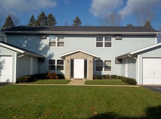401 England St APT 2, Cambridge, WI 53523