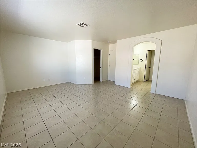 1018 Cliffbrook Hedge Ave — Photo 16