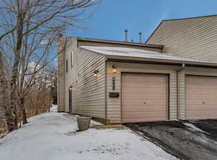 6401 Prideham St, Downers Grove, IL 60516