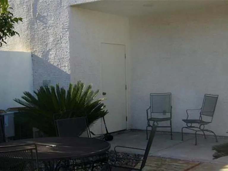 647 Florence Dr #- — Photo 20
